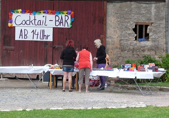 Schnabel aufgerissen (Foto: Karl-Heinz Herrmann)