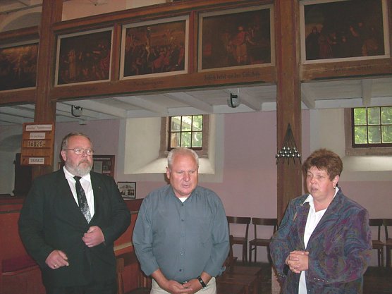 Zuwendungsbescheid Badra (Foto: Karl-Heinz Herrmann) Zuwendungsbescheid Badra (Foto: Karl-Heinz Herrmann)