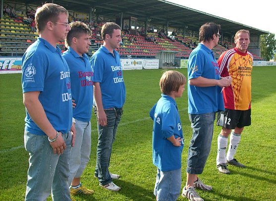 Benefizspiel Sondershausen (Foto: Karl-Heinz Herrmann) Benefizspiel Sondershausen (Foto: Karl-Heinz Herrmann)