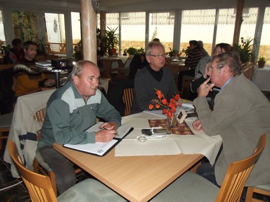 Gesamtvorstand der Gartenfreunde tagte (Foto: Thomas Leipold) Gesamtvorstand der Gartenfreunde tagte (Foto: Thomas Leipold)