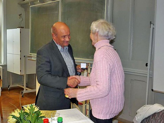 Die einmalige Geschichtsstunde (Foto: Karl-Heinz Herrmann) Die einmalige Geschichtsstunde (Foto: Karl-Heinz Herrmann)