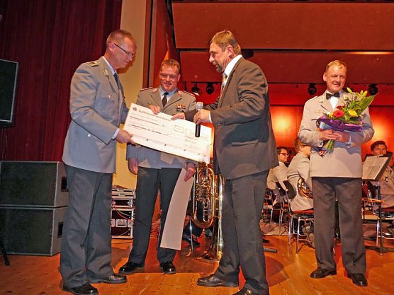 Begeisterndes Konzert - Rekord Summe (Foto: Karl-Heinz Herrmann)