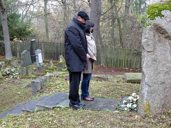 Der Opfer gedacht (Foto: Karl-Heinz Herrmann)