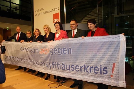Von der Preisverleihung (Foto: B&uuml;ndnis gegen Rechts im Kyffh&auml;userkreis )