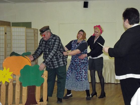 Internationale Weihnachtsfeier WB 4 (Foto: Thomas Leipold)