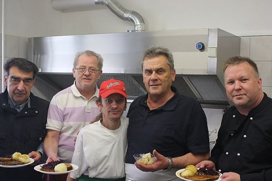 Mit links gekocht (Foto: Die Linke - Artern)