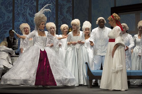 Zauberhafte Kostüme (Foto: Theater Nordhausen) Zauberhafte Kostüme (Foto: Theater Nordhausen)