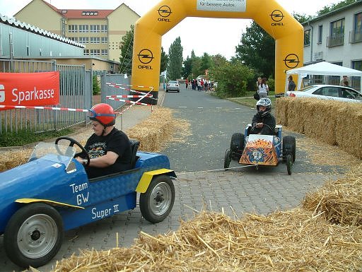 Seifenkistenrennen Artern (Foto: Michael Knauf) Seifenkistenrennen Artern (Foto: Michael Knauf)