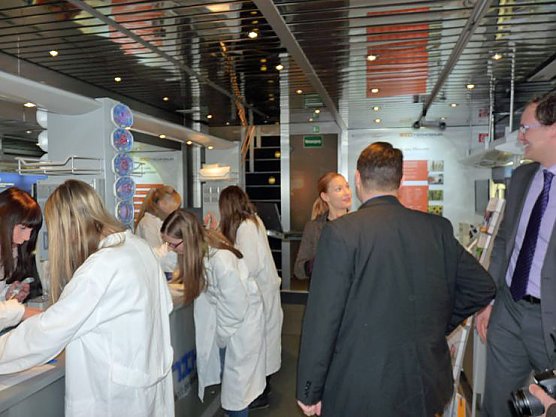 Spannendes BIOTechnikum (Foto: Karl-Heinz Herrmann) Spannendes BIOTechnikum (Foto: Karl-Heinz Herrmann)