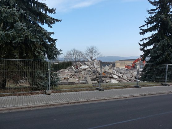 Alles kurz und klein (Foto: Karl-Heinz Herrmann) Alles kurz und klein (Foto: Karl-Heinz Herrmann)