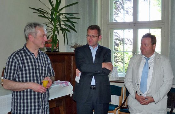 Bewegende Verabschiedung (Foto: Karl-Heinz Herrmann) Bewegende Verabschiedung (Foto: Karl-Heinz Herrmann)