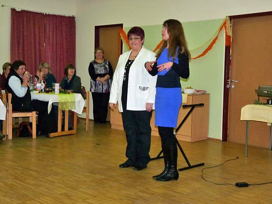 Bunte G&auml;steschar (Foto: Karl-Heinz Herrmann)