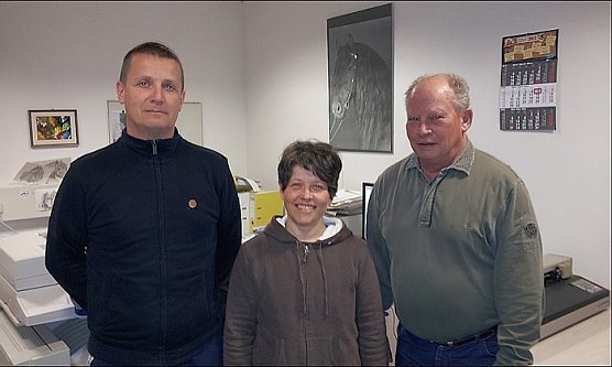 Ehrennadel erhalten (Foto: Michael Fricke)