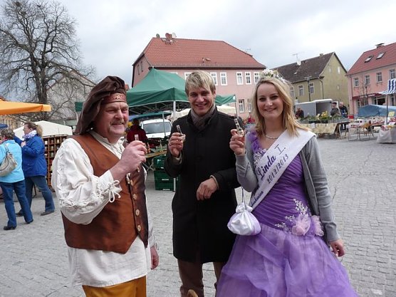 Wieder Marktzeit (Foto: Karl-Heinz Herrmann)
