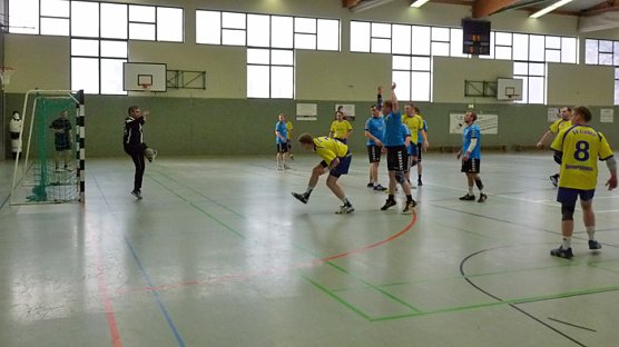 Gegen Bad Salzungen (Foto: Karl-Heinz Herrmann)