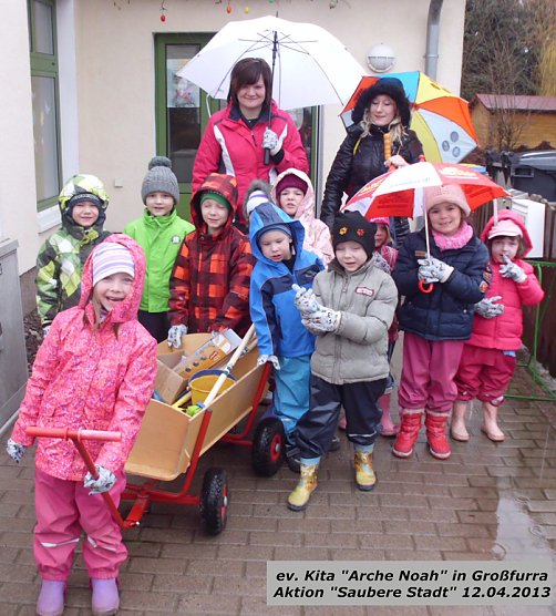 Aktion "Saubere Stadt" 2013 (Foto: Kita Arche Noah) Aktion "Saubere Stadt" 2013 (Foto: Kita Arche Noah)