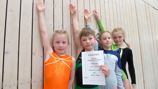Turnen in Rudolstadt (Foto: SV Glückauf Sondershausen) Turnen in Rudolstadt (Foto: SV Glückauf Sondershausen)
