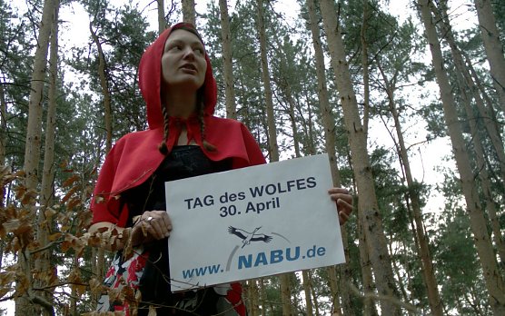 NABU-Aktion Rotk&auml;ppchen l&uuml;gt (Foto: NABU)