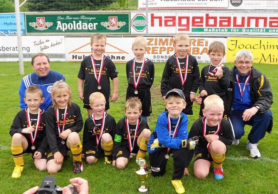 Gl&uuml;ckliche Pokalsieger (Foto: Carolin Thumann)