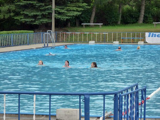 Freibad Gro&szlig;furra (Foto: Karl-Heinz Herrmann)