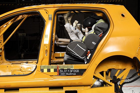 Kindersitze müssen sicher sein (Foto: ADAC) Kindersitze müssen sicher sein (Foto: ADAC)