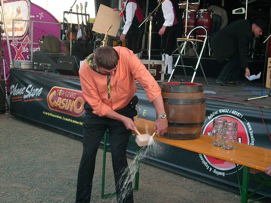 1. Bierfest Sondershausen (Foto: Karl-Heinz Herrmann) 1. Bierfest Sondershausen (Foto: Karl-Heinz Herrmann)