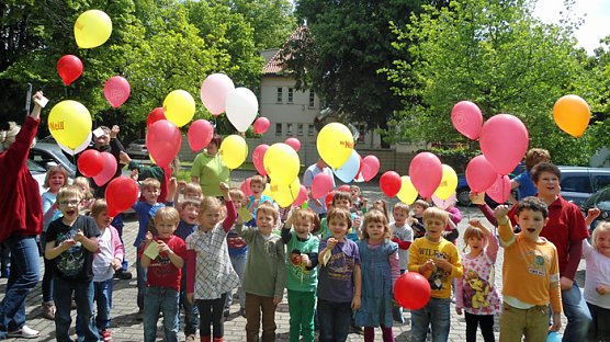 Nicht ins Wasser gefallen (Foto: Kindervilla Bad Frankenhausen) Nicht ins Wasser gefallen (Foto: Kindervilla Bad Frankenhausen)