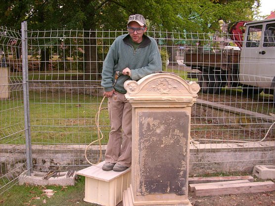 Bl&ouml;dau Gedenkstein (Foto: Karl-Heinz Herrmann)