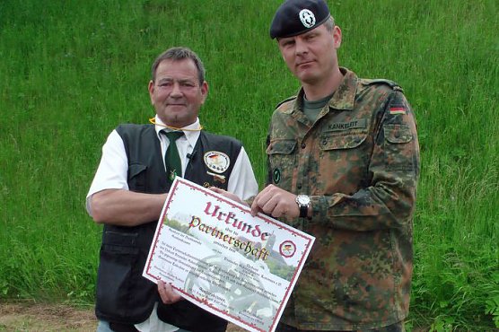 Partnerschaft und Namensweihe (Foto: Karl-Heinz Herrmann)