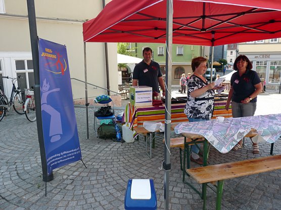 Für Flutopfer (Foto: Karl-Heinz Herrmann) Für Flutopfer (Foto: Karl-Heinz Herrmann)