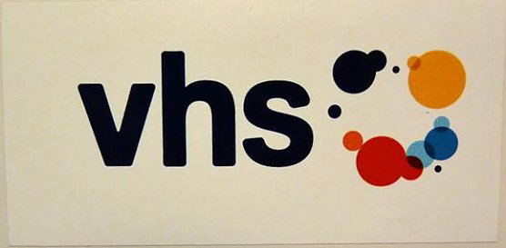 Nasses Sommerfest bei der VHS (Foto: Karl-Heinz Herrmann) Nasses Sommerfest bei der VHS (Foto: Karl-Heinz Herrmann)