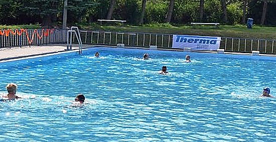 F&uuml;rs Baden bereit (Foto: Karl-Heinz Herrmann)