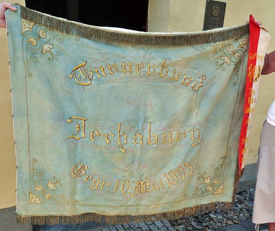 Historische Fahne (Foto: Karl-Heinz Herrmann)