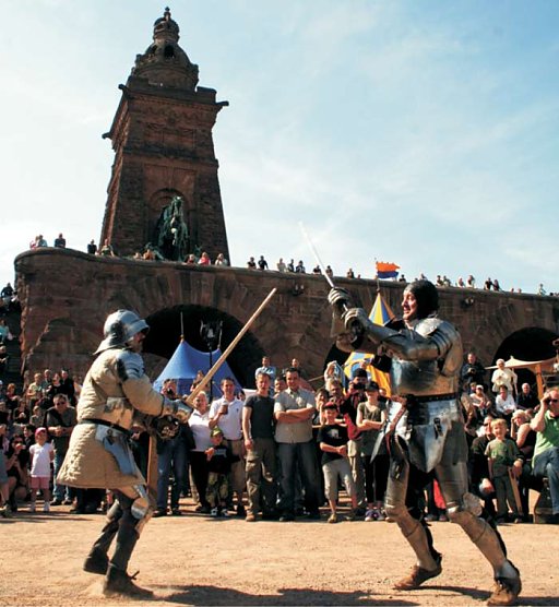 "Ergo Bibamus!" (Foto: Kyffh&auml;usertourismusverband)