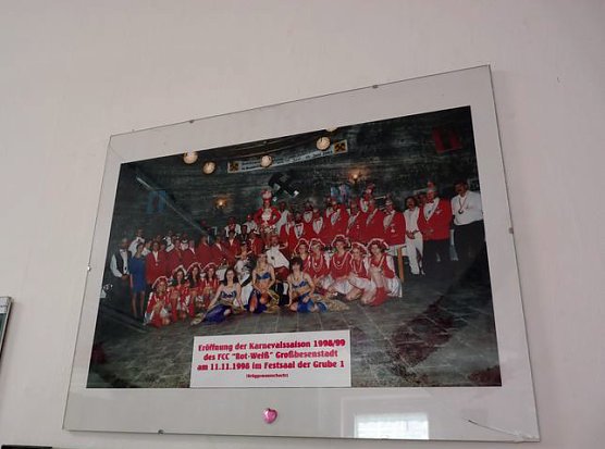 Geld f&uuml;r Verein (Foto: Karl-Heinz Herrmann)