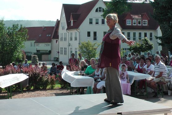 Flucht in den Schatten, (Foto: Karl-Heinz Herrmann) Flucht in den Schatten, (Foto: Karl-Heinz Herrmann)