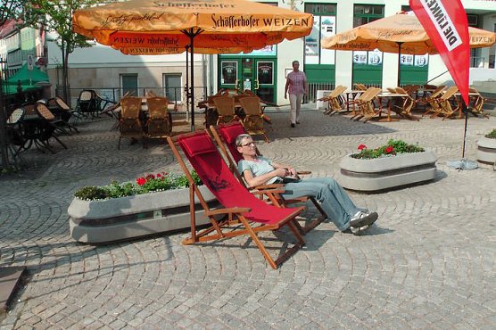 Mit Bürgern im Gespräch (1) (Foto: Karl-Heinz Herrmann) Mit Bürgern im Gespräch (1) (Foto: Karl-Heinz Herrmann)