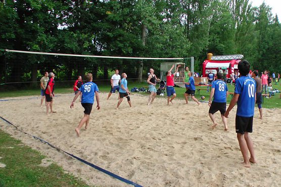 Dorffest gut besucht (Foto: Karl-Heinz Herrmann) Dorffest gut besucht (Foto: Karl-Heinz Herrmann)