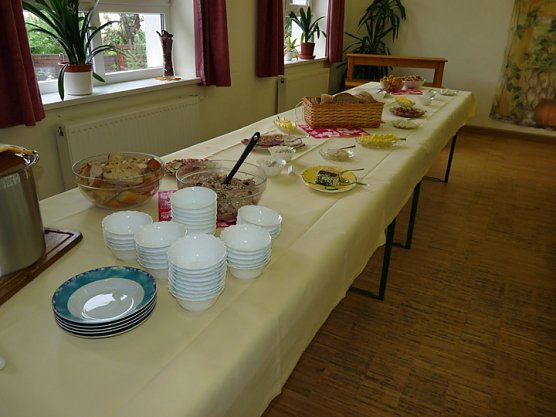 Die Bebra entlang (Foto: Karl-Heinz Herrmann) Die Bebra entlang (Foto: Karl-Heinz Herrmann)