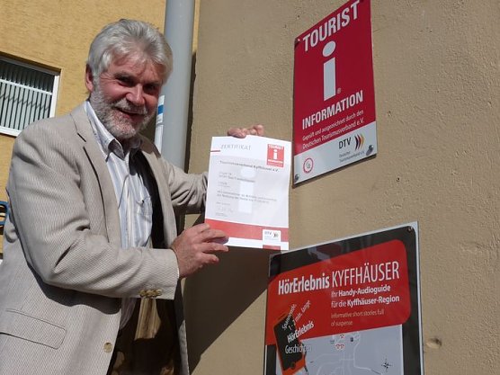 Zertifikation erhalten (Foto: Karl-Heinz Herrmann)