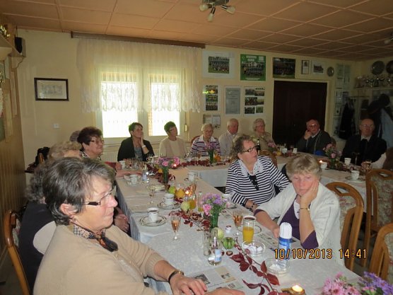 Wie man an den s&uuml;&szlig;en Honig kommt (Foto: Steffen K&uuml;ttner)