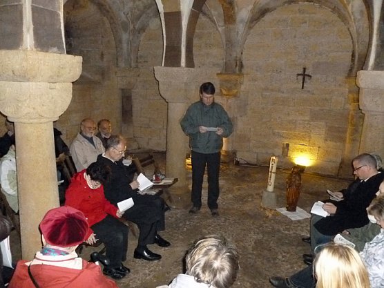 Kloster-Vesper in G&ouml;llingen (Foto: G&uuml;nther F. Chmielus Gesellschaft der Freunde der Klosterruine St. Wigbert G&ouml;llingen e.V.)