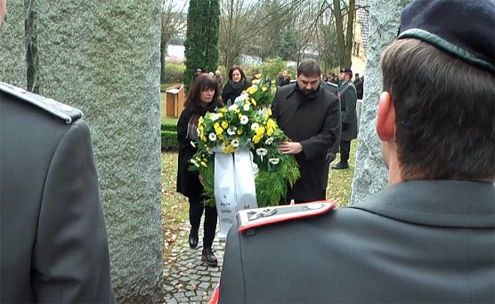 Der Toten gedacht (Foto: Karl-Heinz Herrmann) Der Toten gedacht (Foto: Karl-Heinz Herrmann)