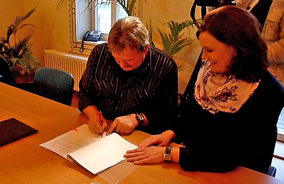 Kooperationsvereinbarungen unterzeichnet (Foto: Karl-Heinz Herrmann)