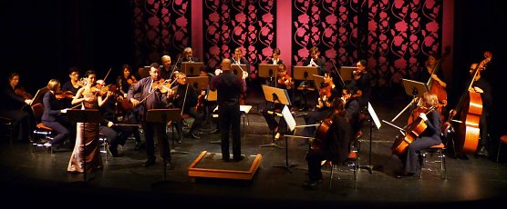 Nach der Arbeit ins Konzert (Foto: B. Susemihl)