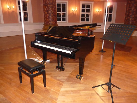 Konzert f&uuml;r neuen Fl&uuml;gel (Foto: Karl-Heinz Herrmann)