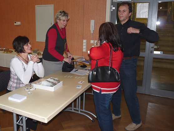 Visitenkartenparty (Foto: Karl-Heinz Herrmann)