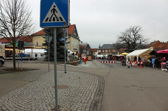 Goldener Mittelweg (Foto: Karl-Heinz Herrmann) Goldener Mittelweg (Foto: Karl-Heinz Herrmann)