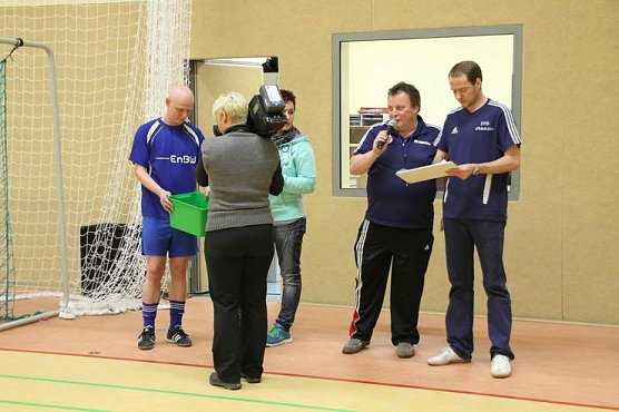 Zum Jahresendturnier gefilmt (Foto: B. Wollweber) Zum Jahresendturnier gefilmt (Foto: B. Wollweber)