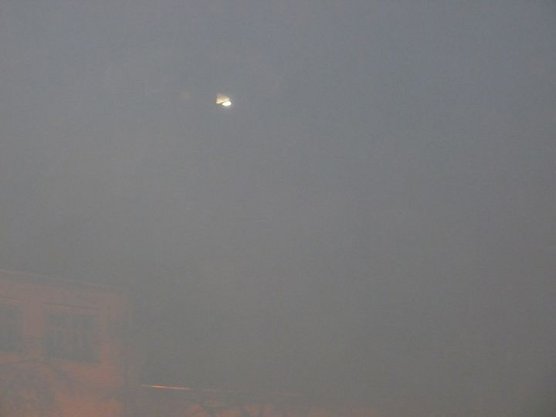 Die Kehrseite des Feuerwerks (Foto: Karl-Heinz Herrmann)